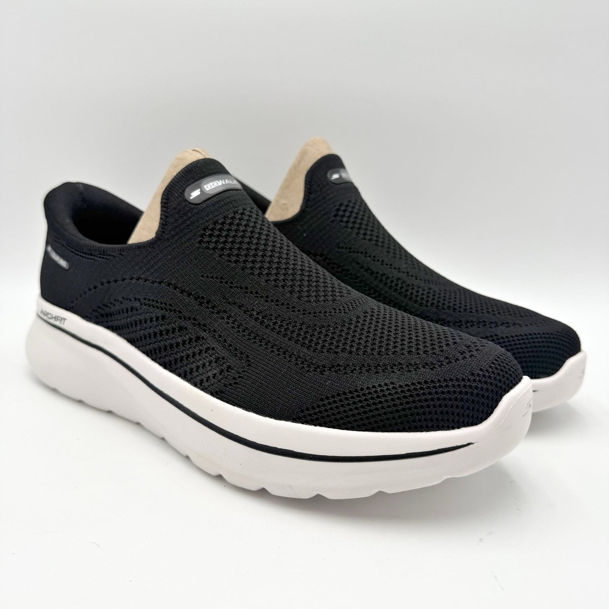 Skechers Womens Performance GO Walk Slip In Sneakers US 11 Black Arch Fit NIB