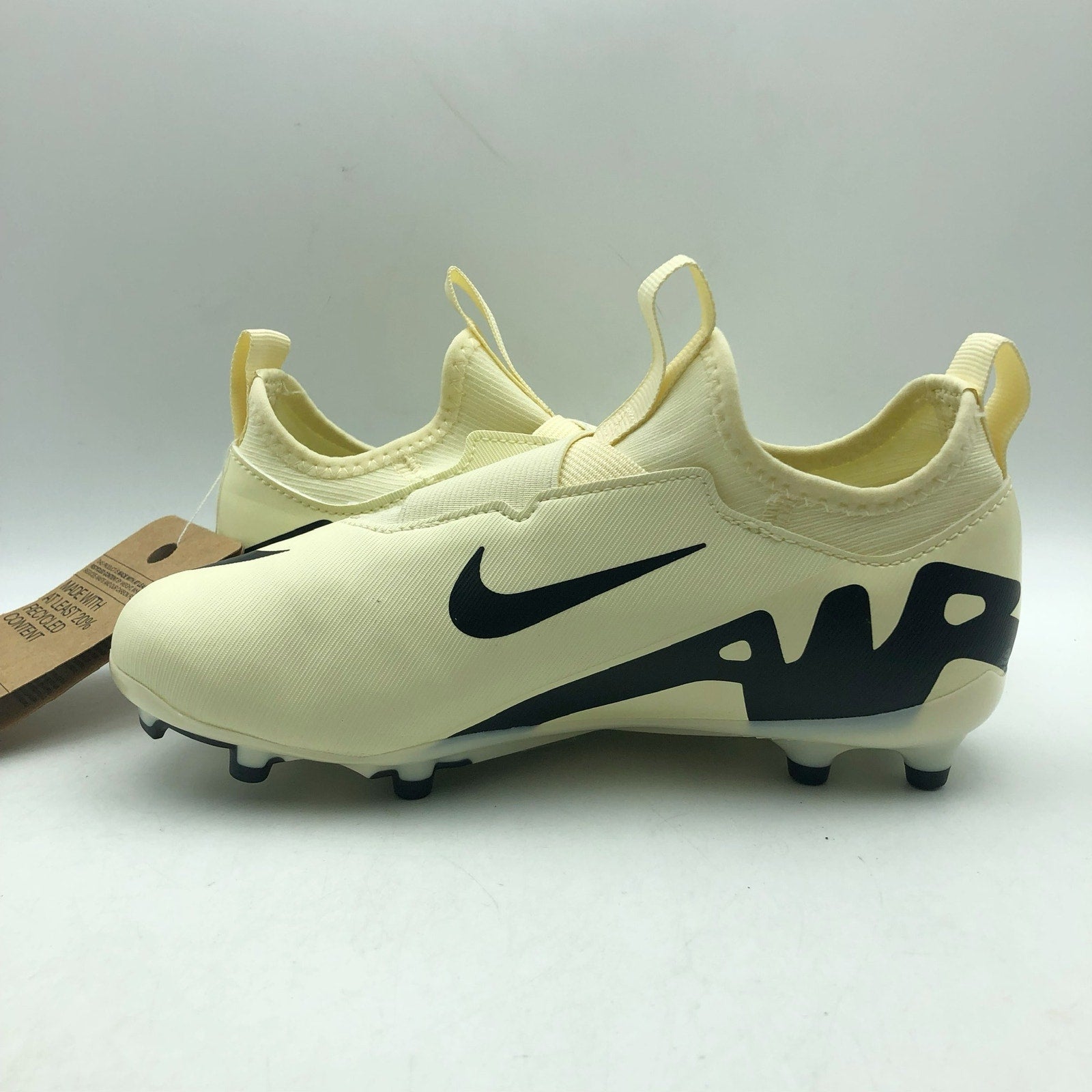 Nike Mercurial Vapor 15 Academy Soccer Cleats YOUTH 2.5 Pale Yellow DJ5617 NWOB