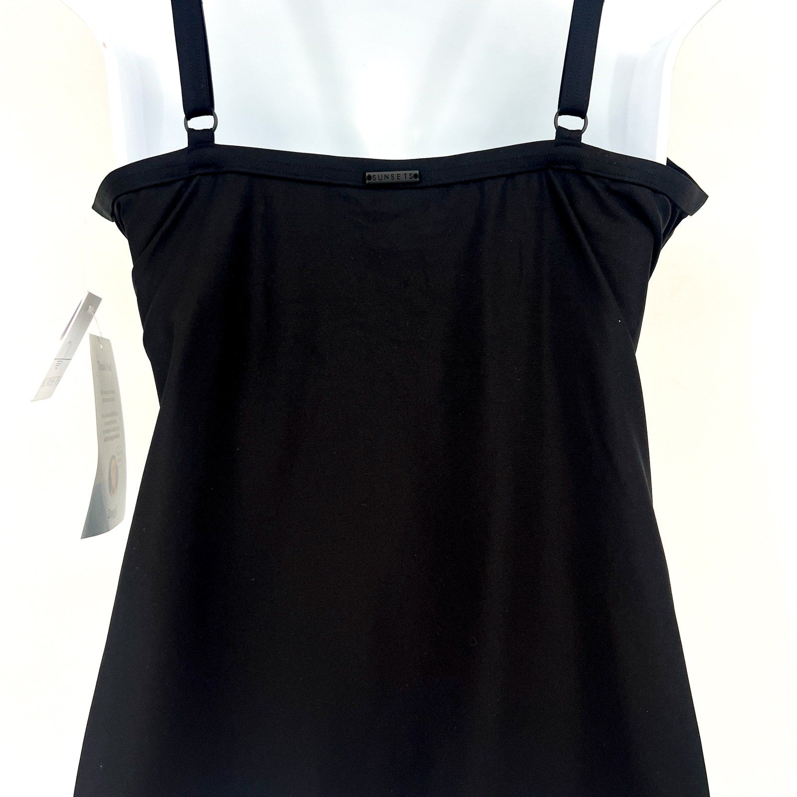 SUNSETS Women's Forever Tankini Top Size 36D/38C Black Twist Front NWT