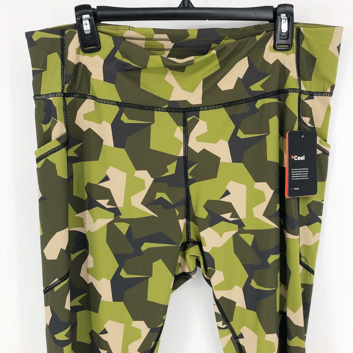 BASS OUTDOOR Women's Rover 7/8 Leggings Green Camo LARGE