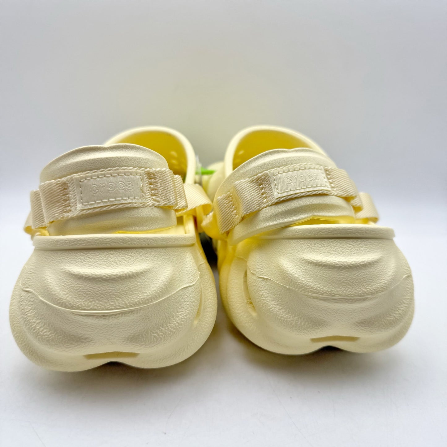 Crocs Unisex Echo Clogs Mens 7 Womens 9 EU 39.5 Cream NWOB