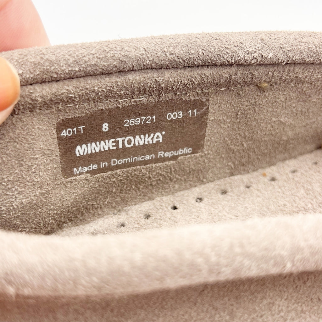 Minnetonka Womens Kilty Hardsole Moccasins Size 8 Grey Suede Slip-On NIB