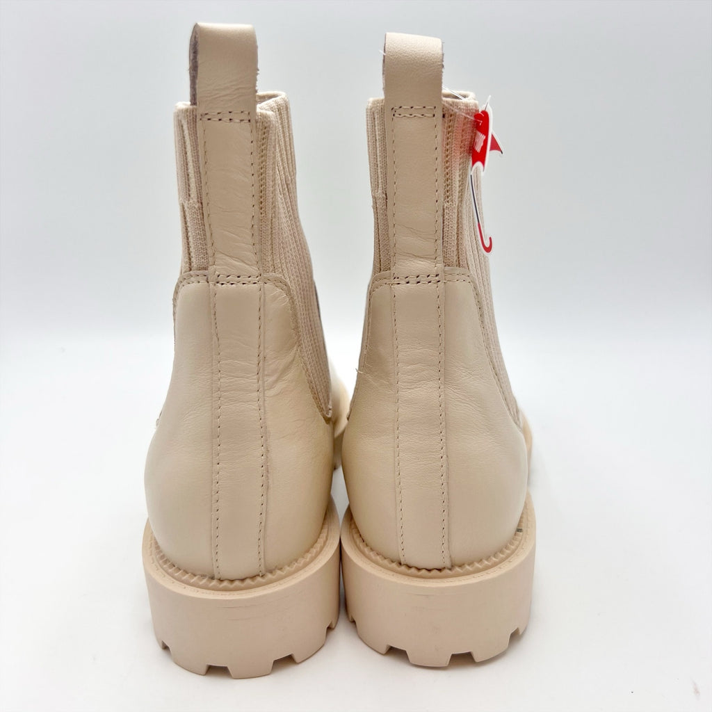 Blondo Womens Hallie Chelsea Ankle Boots Size 8 M Cream Leather Waterproof NIB