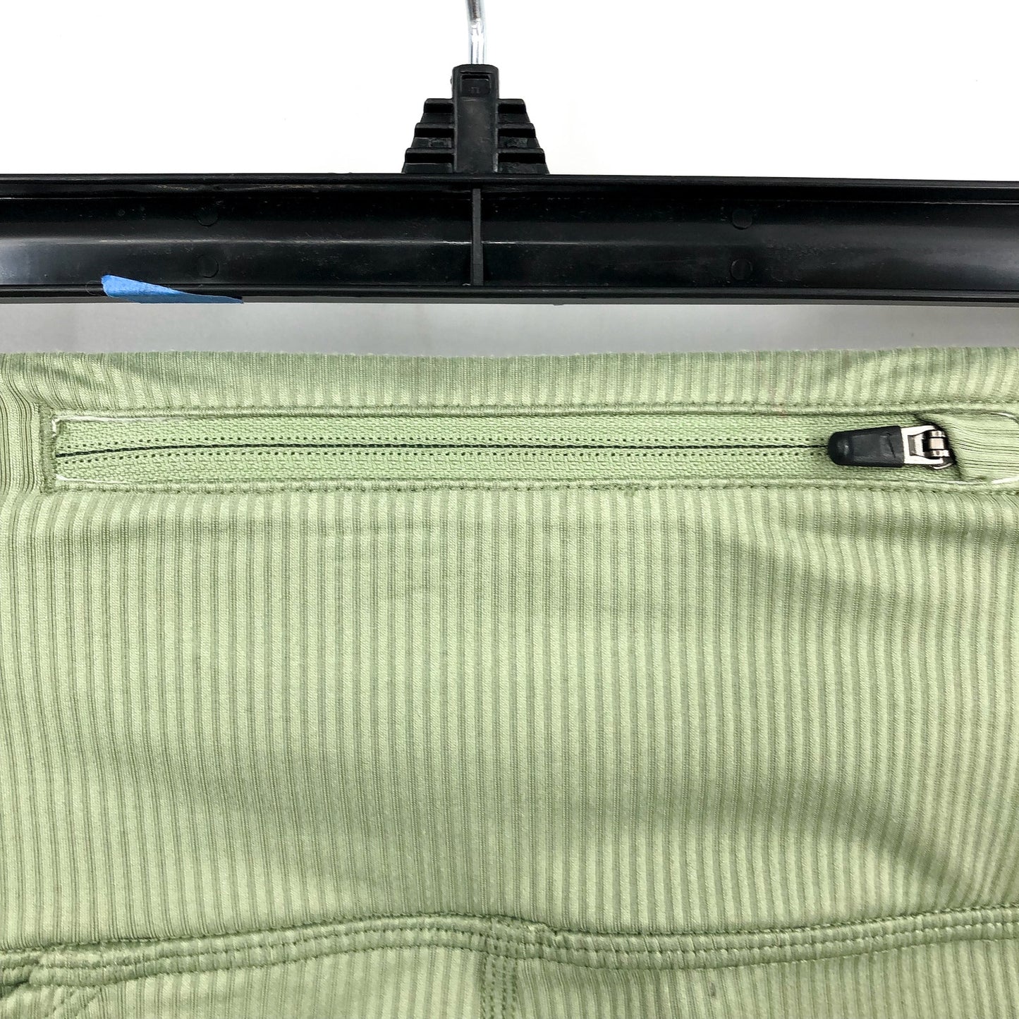 NIKE Womens Tight Athletic Running Shorts XS Olive Green Mid-Rise Ribbed NWT