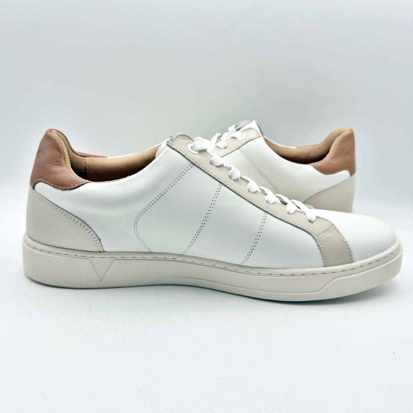 Vionic Mens Lucas ll Sneakers US 11 EU 44 White Leather Comfort Orthotic NWOB