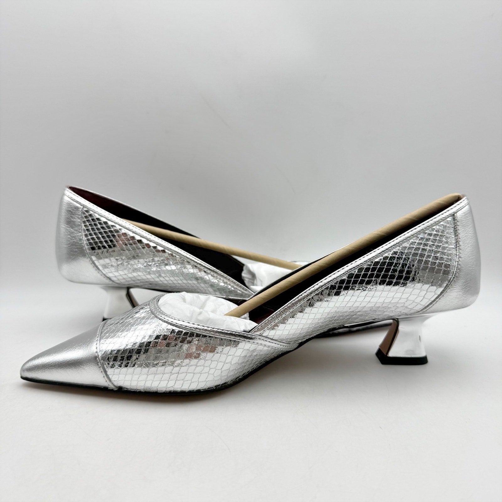 Franco Sarto Womens Darcy Pumps US 8.5 Wide EU 39 Silver NIB