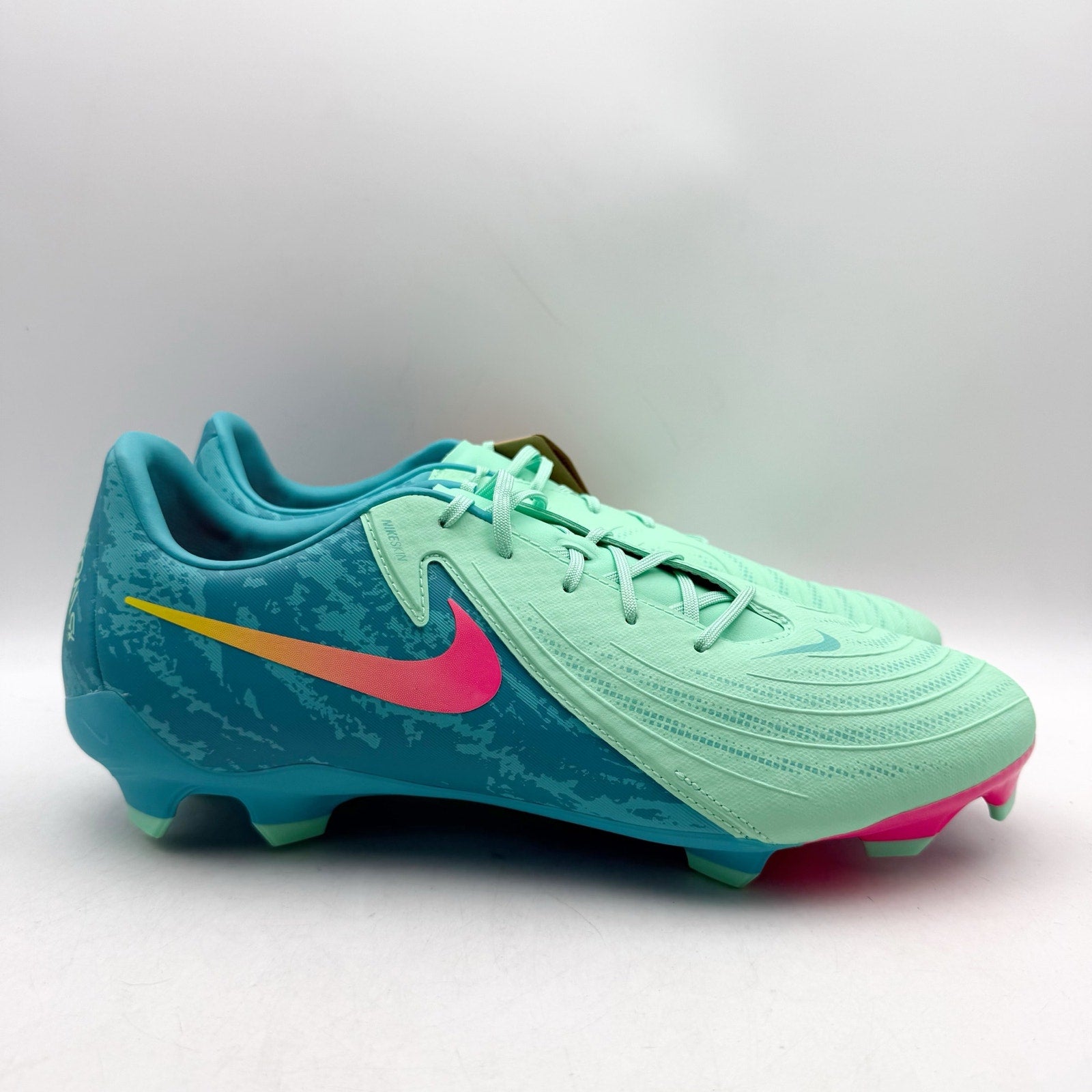 Nike Mens Phantom GX 2 Academy LV8 MG Soccer Cleats US 11.5 Green FJ2553 NWOB