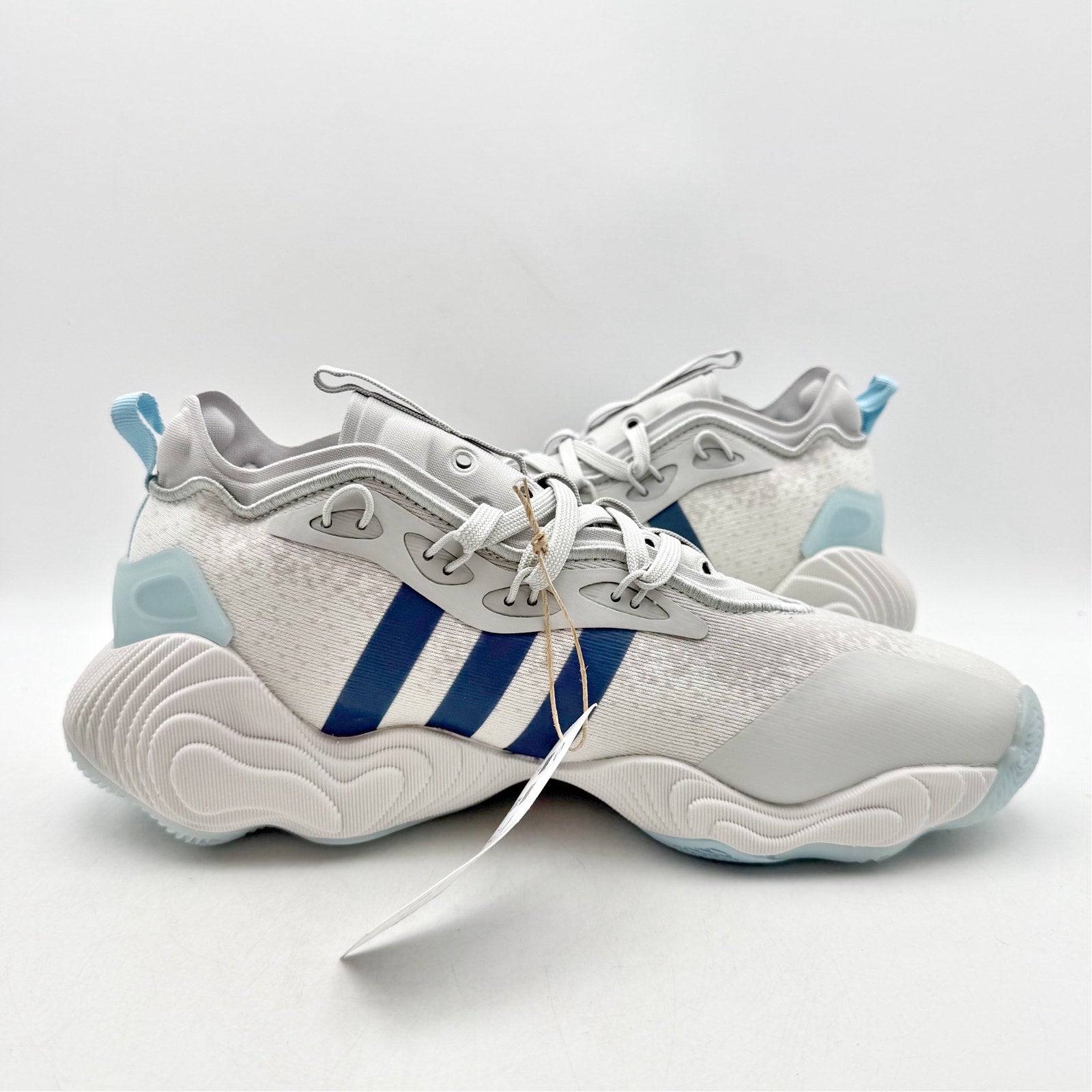 Adidas Mens Trae Young 3 Basketball Shoes US 8 White Grey Athletic Sneakers NWOB