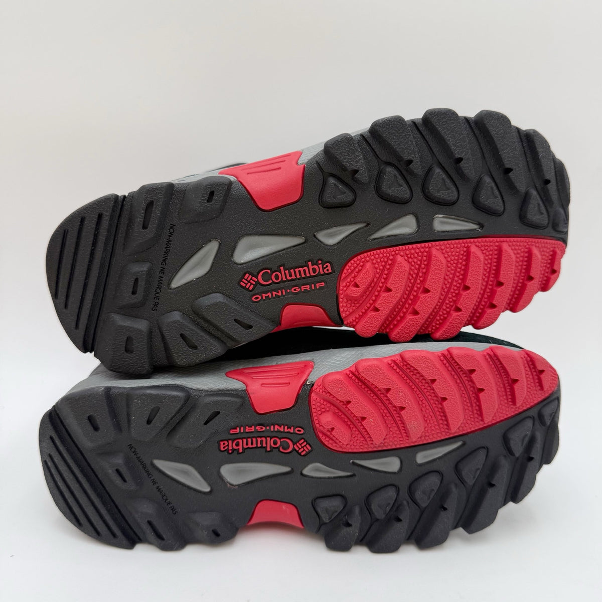 Columbia Kids Newton Ridge Amped Hiking Boots Size 1 Black Red Waterproof NIB