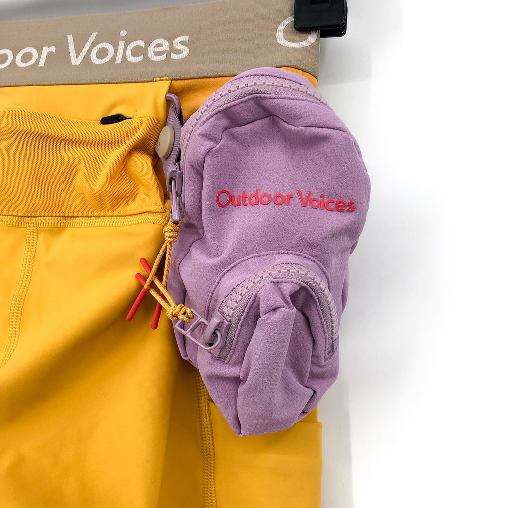OUTDOOR VOICES Women's Snacks 7/8 Leggings XS Yellow Cider Mini Sidepack NWT