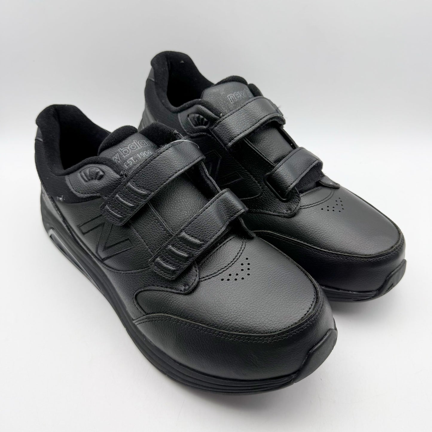 New Balance Mens 928v3 Walking Sneakers US 10.5 Narrow EU 44.5 Black Leather NIB