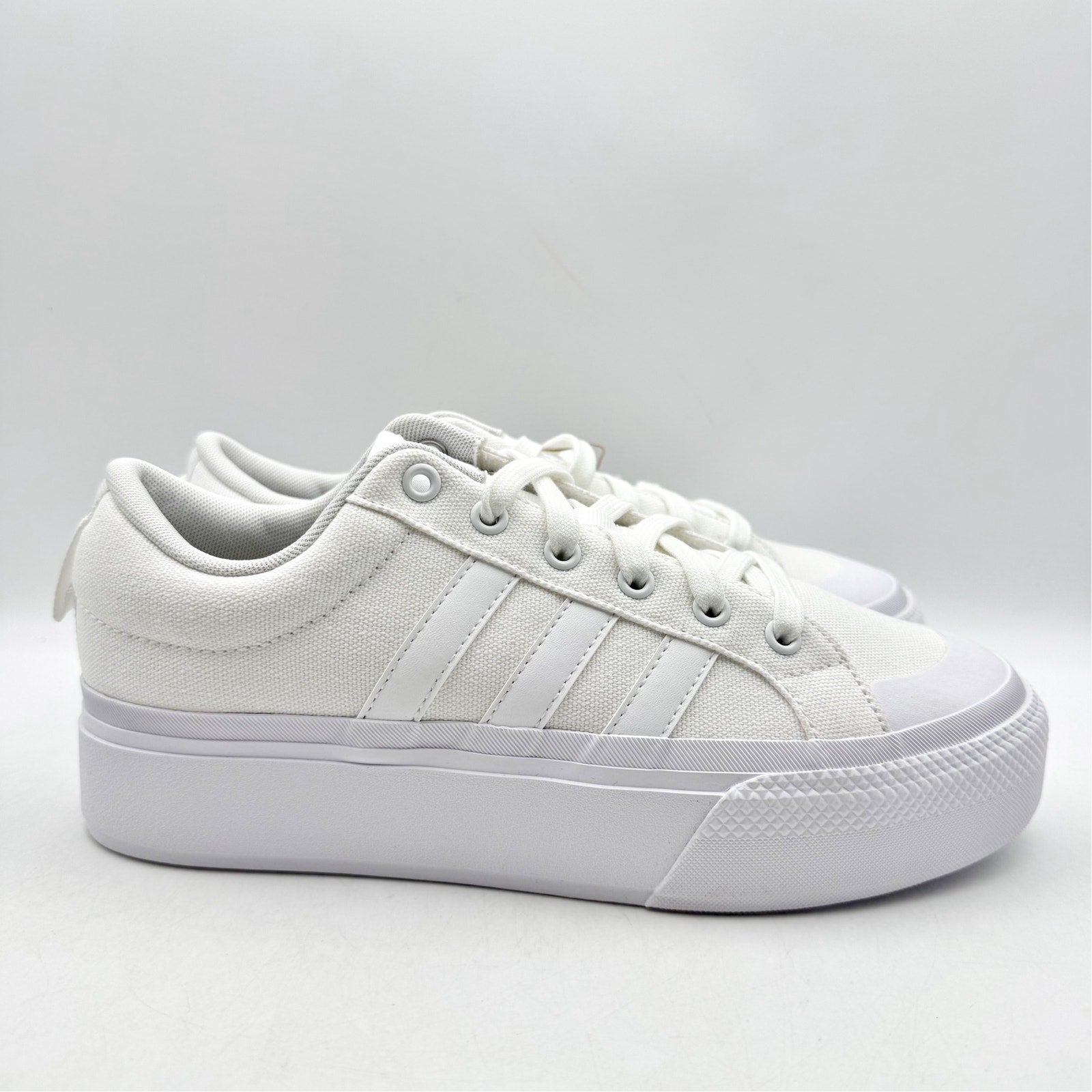 Adidas Womens Bravada 2.0 Skateboard Platform Sneakers US 8.5 White NWT