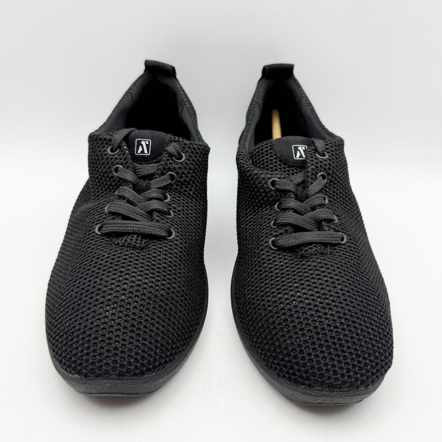 Arcopedico Womens Net 3 Oxford Sneakers EU 39 US 8-8.5 Black Knit NWOB