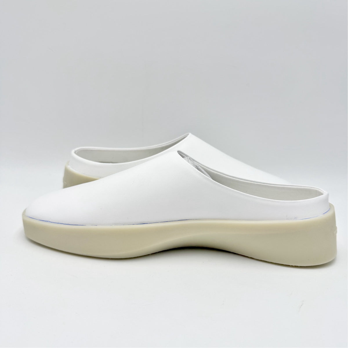 Wolf & Shepherd Cruise Mule Slip On Shoes Mens 5.5 Womens 7 White Leather NIB