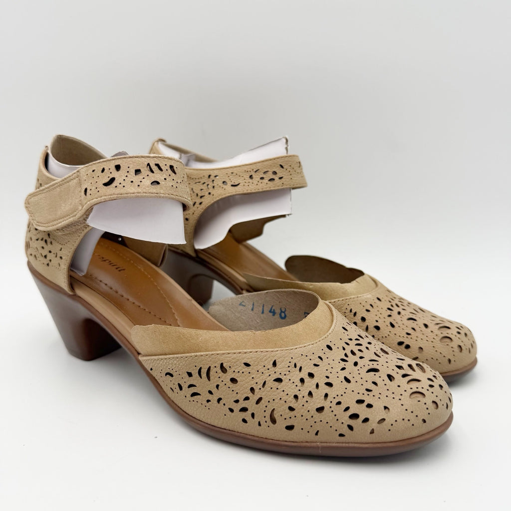 Easy Spirit Womens Cindie Pumps Size 7 Wide Tan Beige Leather NWOB
