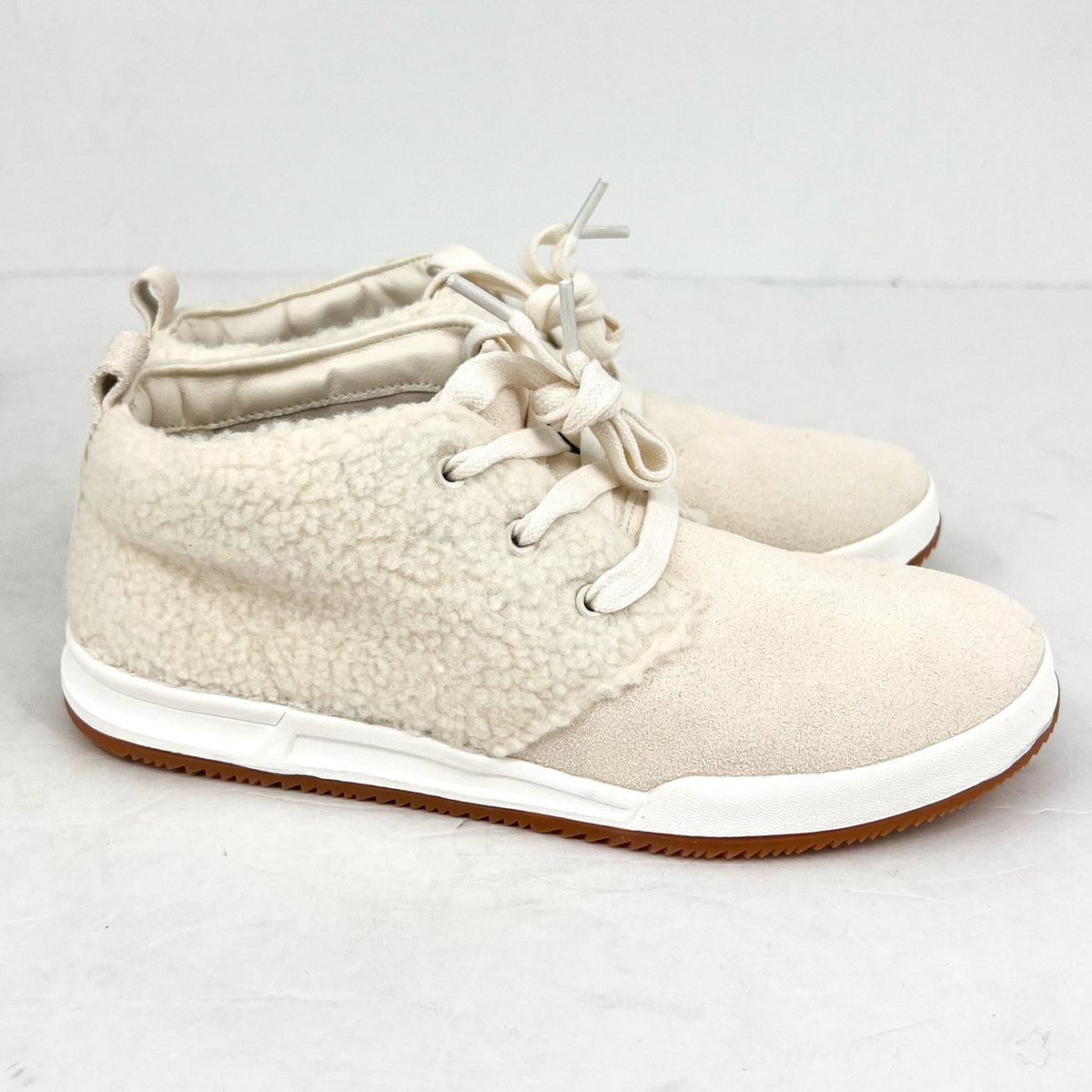 WALK WITH ME COLDWATER CREEK Highlands Sherpa Casual Sneakers 7.5M Cream NIB