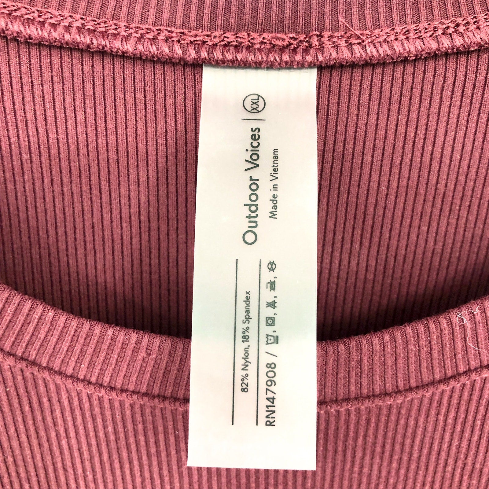 OUTDOOR VOICES Womens SuperForm Rib Crop Top XXL Red Shiraz Long Sleeve NWT