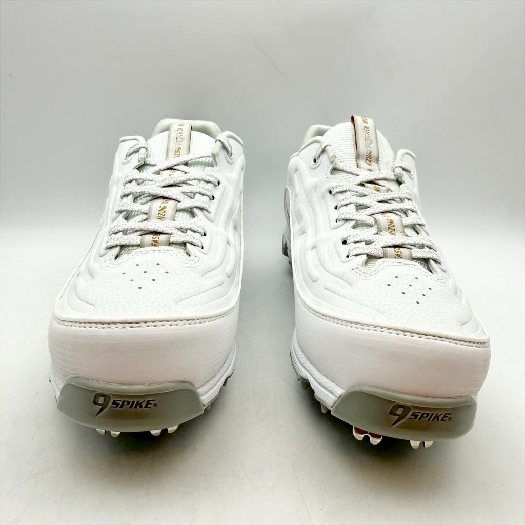 Mizuno Womens Swift 8 Low Softball Cleats Size 6.5 White 9-Spike Metal NWOB