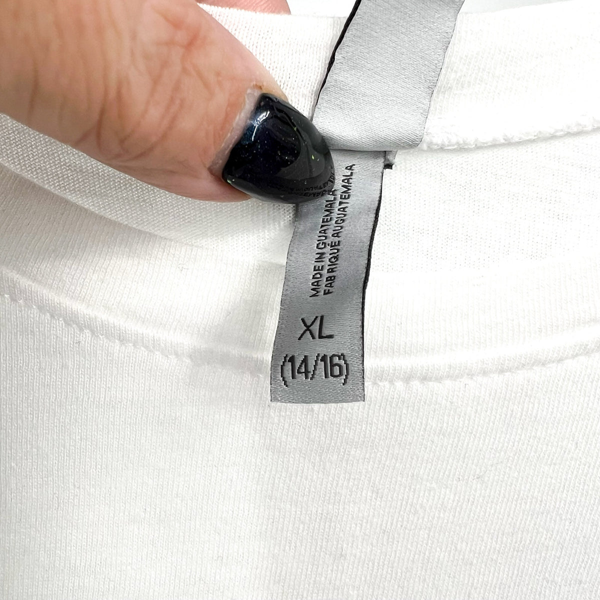 Z BY ZELLA Girls Twist Front Long Sleeve T-Shirt XL White Crewneck NWOT