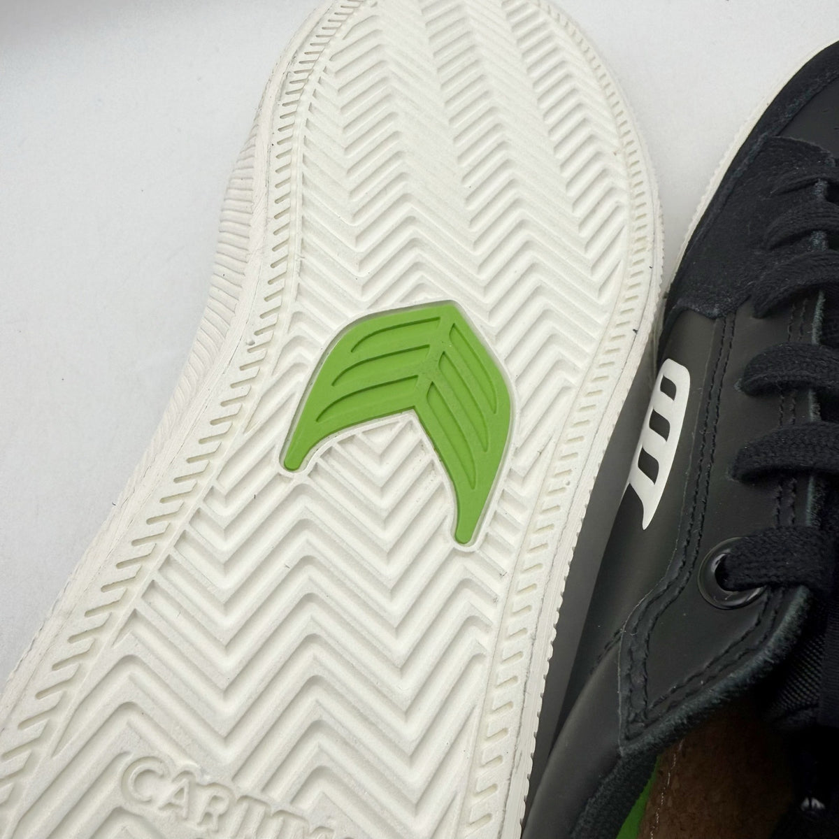 CARIUMA Mens Vallely Low Top Sneakers Size 9.5 Black Leather Suede NWOB