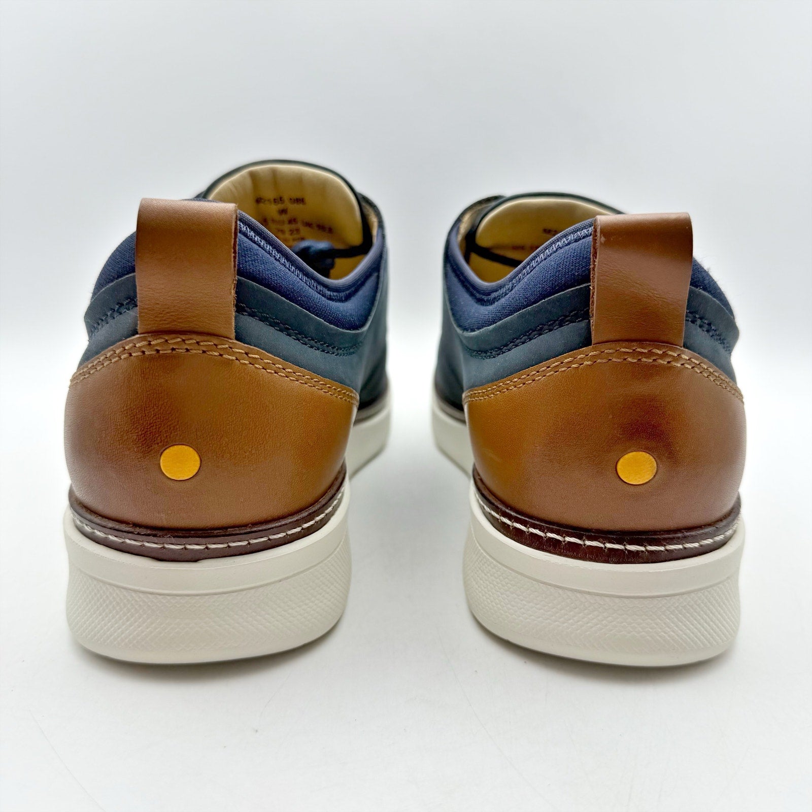 Samuel Hubbard Mens Rafael Lace Up Sneakers US 11.5 Wide Blue Navy Nubuck NWOB