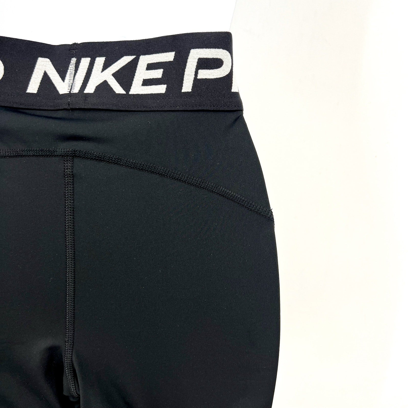 NIKE Pro 365 Dri-FIT Training 3" Mid Rise Bike Shorts Medium Black White NWT