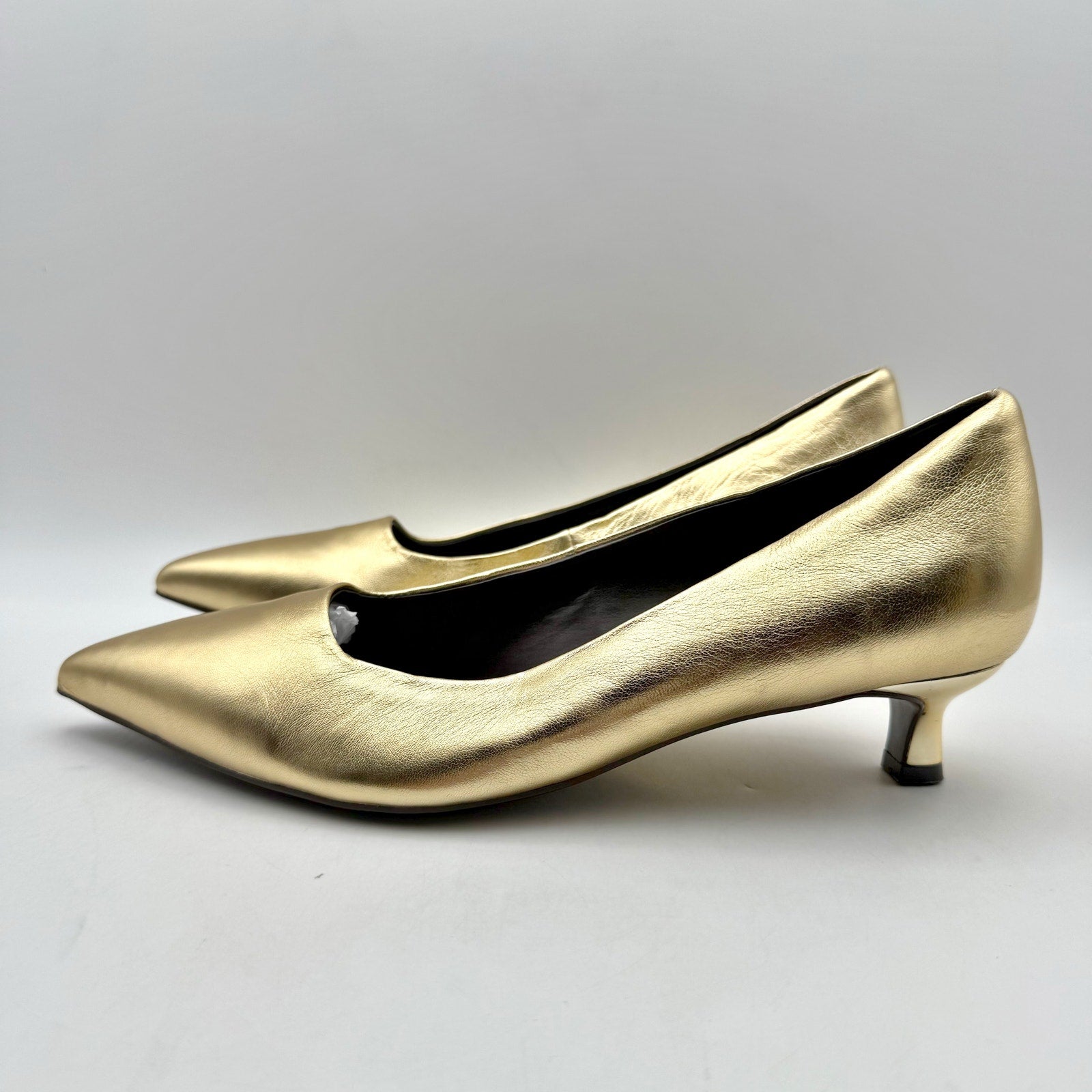 Naturalizer Womens Natalia Kitten Heels US 7 WIDE EU 37 Gold Leather NWOB
