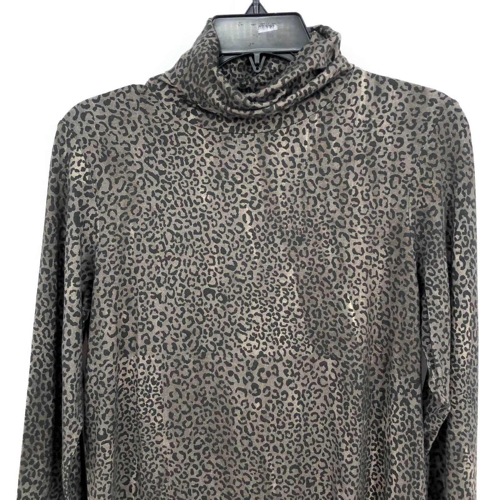 MAJESTIC FILATURES Womens Cashmere Turtleneck Large Size 4 Khaki Cheetah NWT