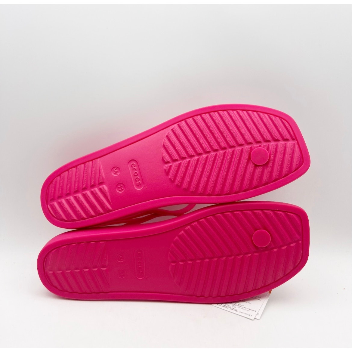 Crocs Women's Miami Thong Sandal Size 11 Dragon Fruit Pink Flip Flop NWT