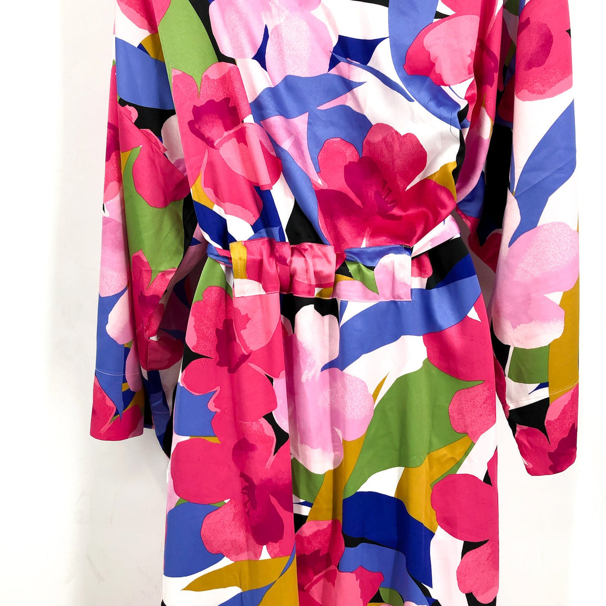 N NATORI Women's Bonita Stretch Silky Satin 49" Robe XL Pink Multi Floral NWT