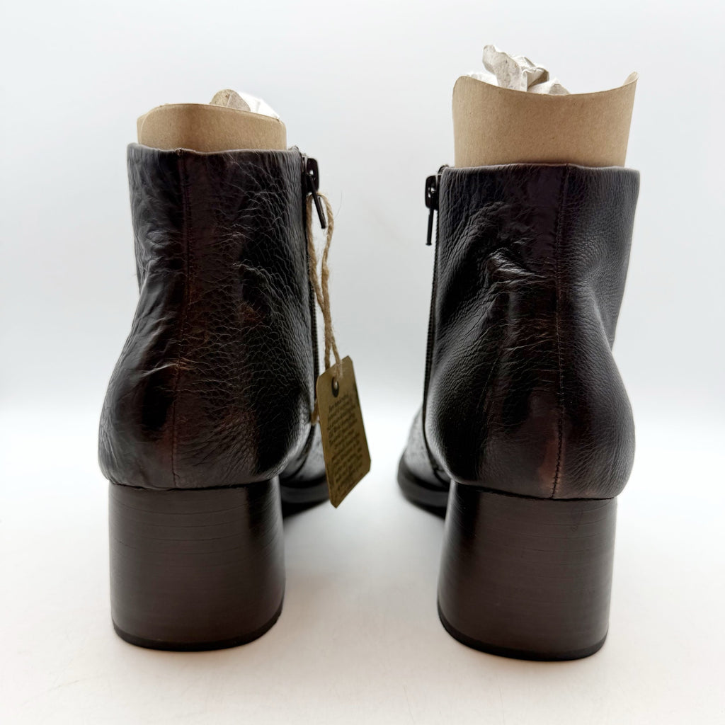 BORN Womens Aiken Ankle Booties Size 11 M EU 41.5 Brown Snake Leather Boots NIB
