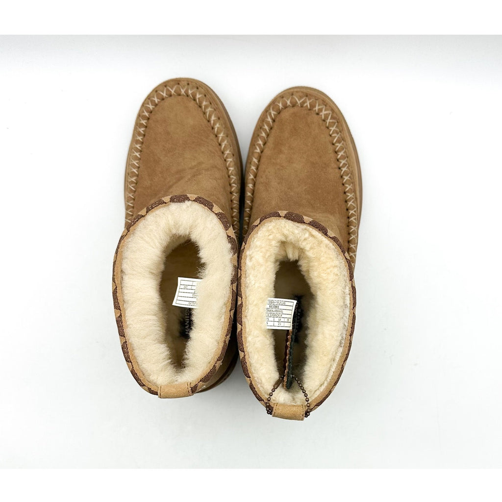 Manitobah Mukluks Women WR Reflections Ankle Boots Size 5 Tan Shearling NWOB