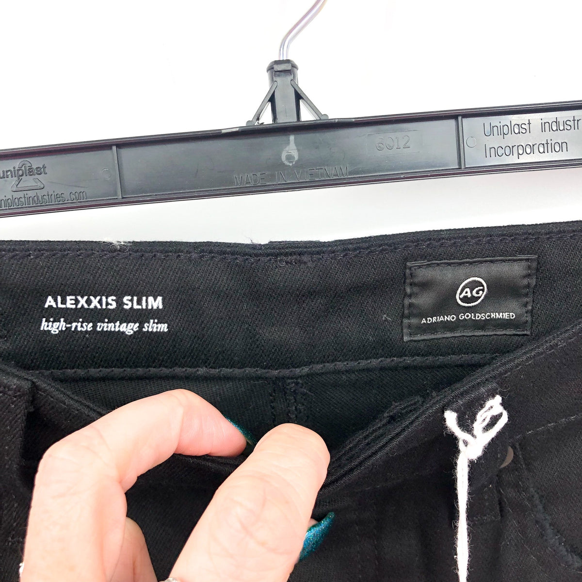 AG Adriano Goldschmied Womens Alexxis Vintage Slim Jeans Size 27 Black NWT