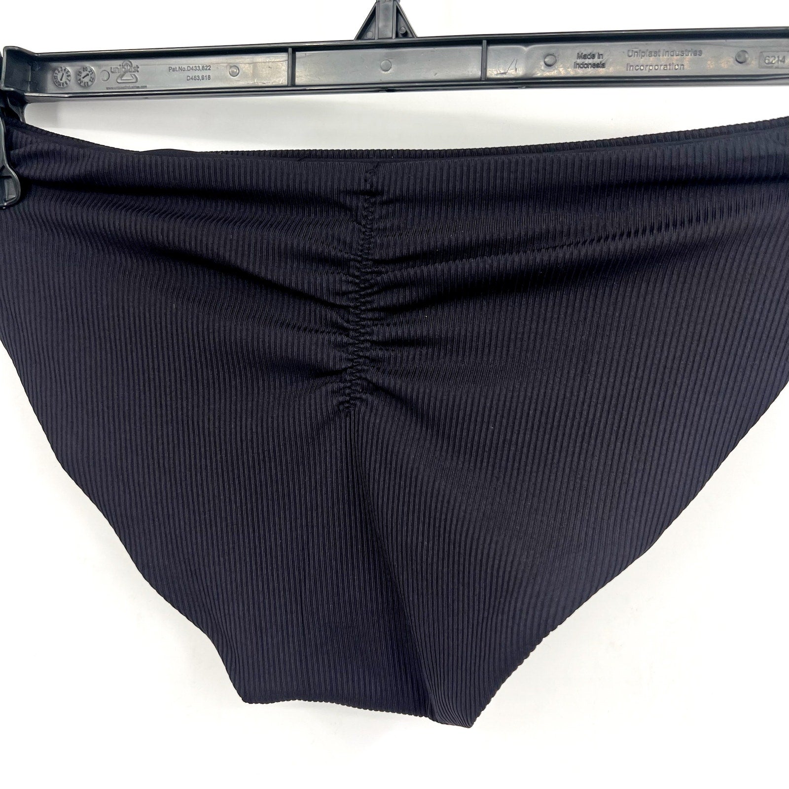 BECCA Women's Modern Edge American Ribbed Ruched Bikini Bottom Small Black NWT