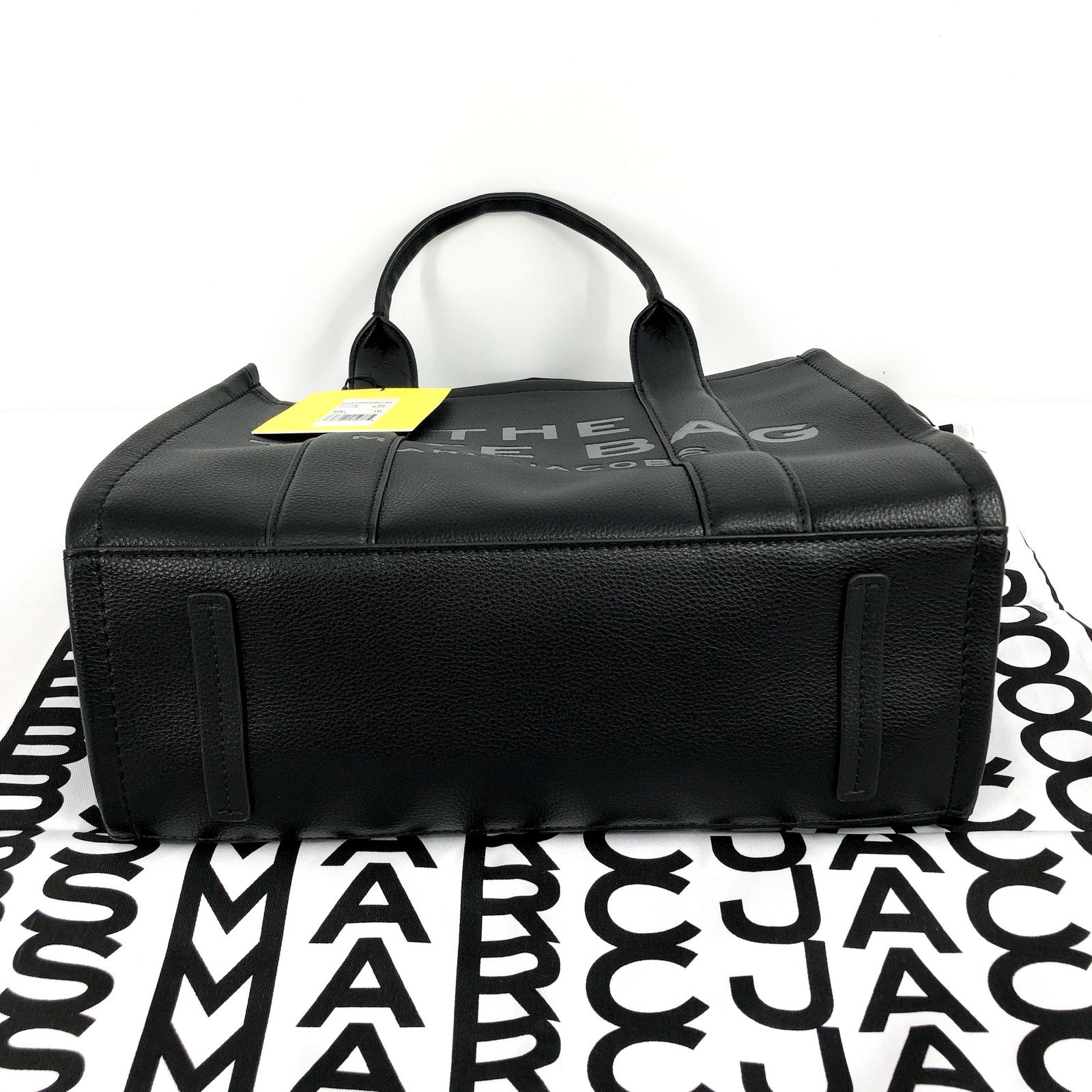 MARC JACOBS The Leather Medium "The Tote Bag" Black Zipper Top H004L01PF21 NWT