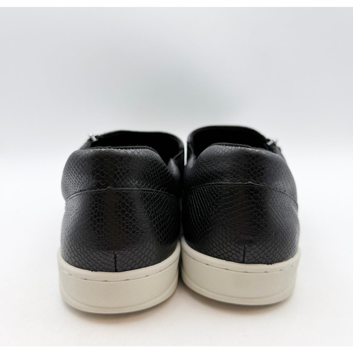 SoftWalk Womens Arezzo Casual Sneakers Size 10.5 NARROW Black Snake Leather NIB
