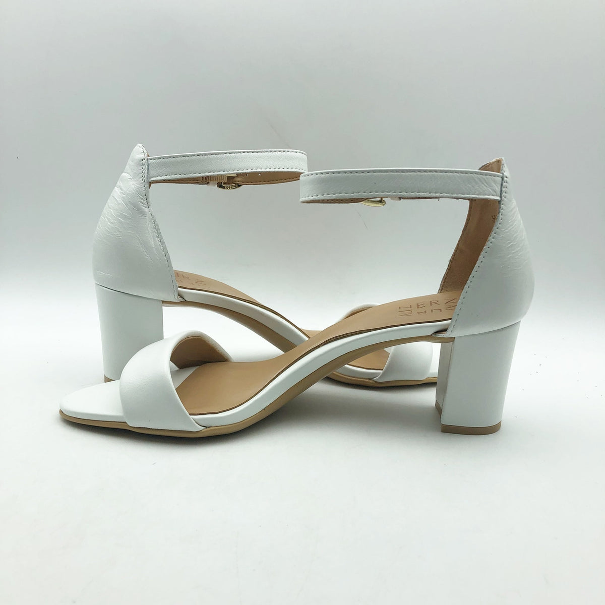 Naturalizer Womens Vera Sandals Size 6 Wide EU 36 White Block Heel NIB