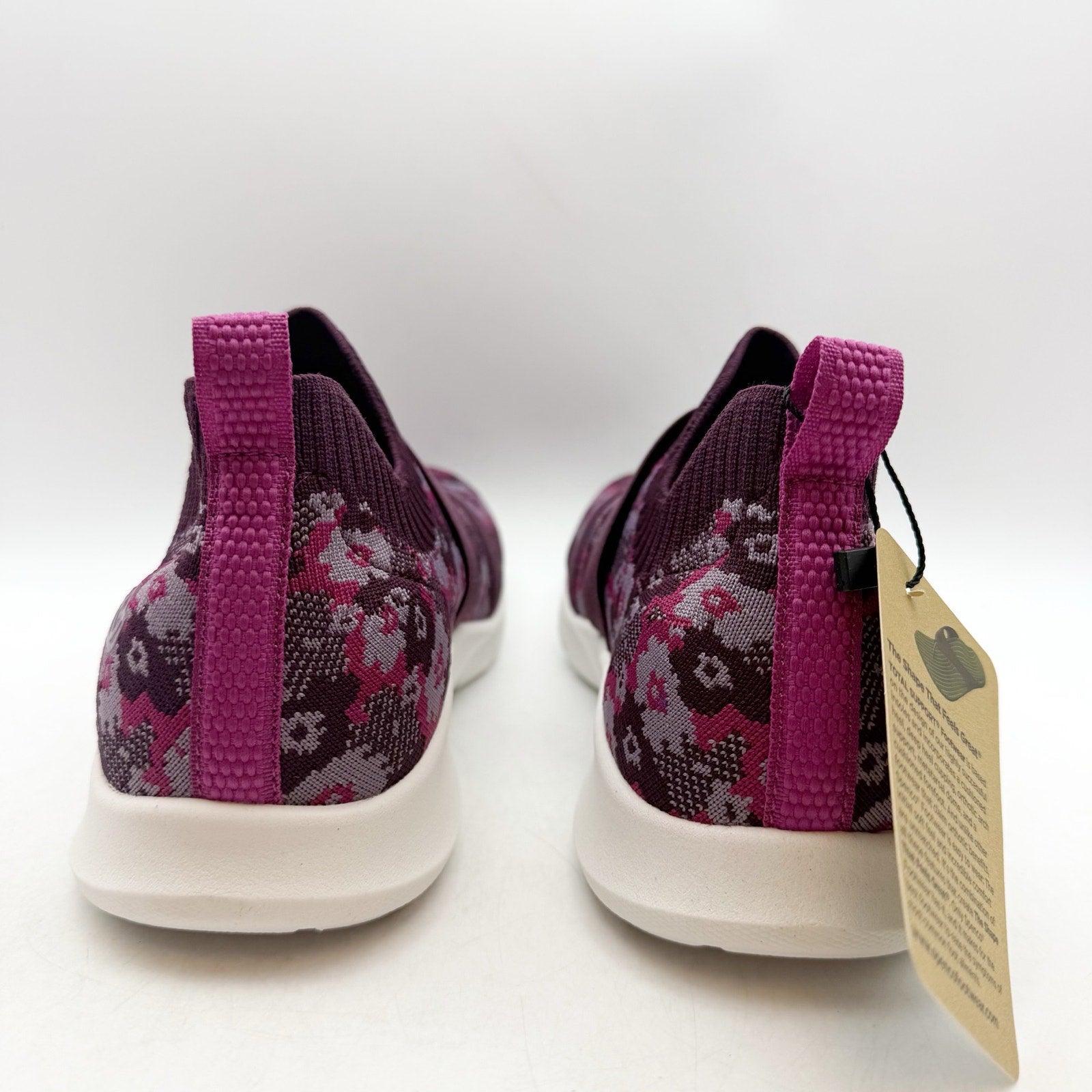 Spenco Womens Karma Stretch Sneakers US 9 M EU 39.5 Fuchsia Floral Purple NIB
