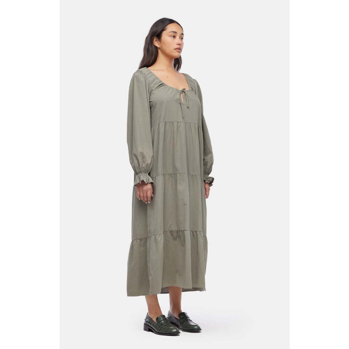 LACAUSA Women's Tate Tiered Midi Dress Medium Eucalyptus Green Long Sleeve NWT