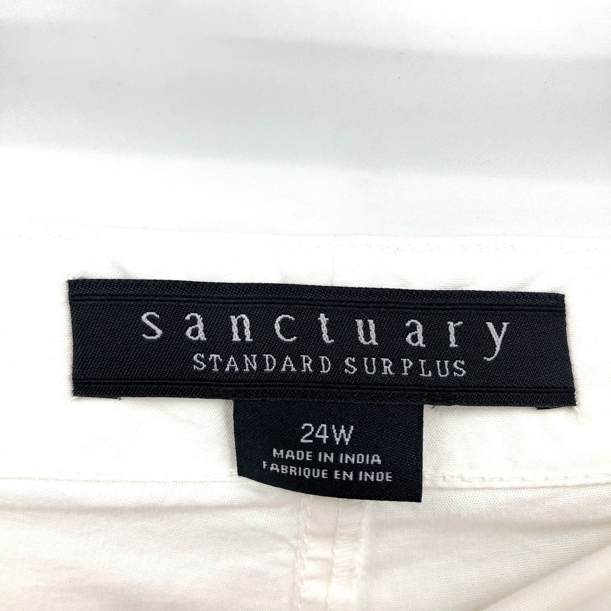 SANCTUARY Standard Cargo Shorts Womens 24W White Roll Cuff Patch Pocket NWT