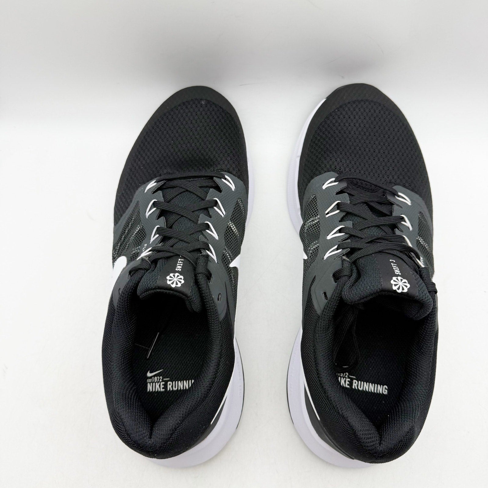 Nike Mens Run Swift 3 Running Sneakers US 9.5 Wide Black White Athletic NWOB