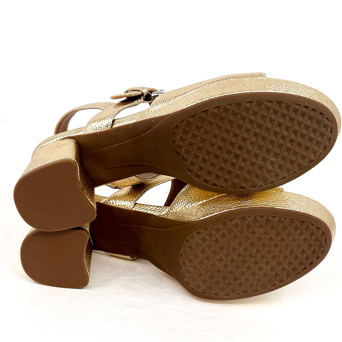 AEROSOLES Women's Chamber Heeled Sandals Size 10M Soft Gold NWOB