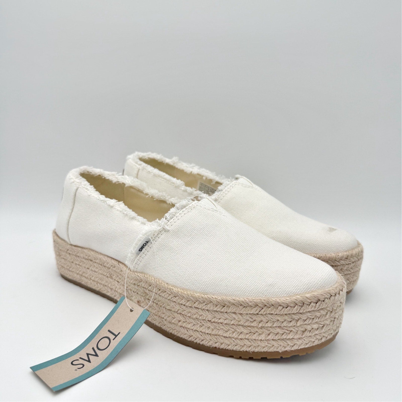 TOMS Womens Valencia Platform Slip On Shoes Size 7.5 White Canvas Casual NWOB