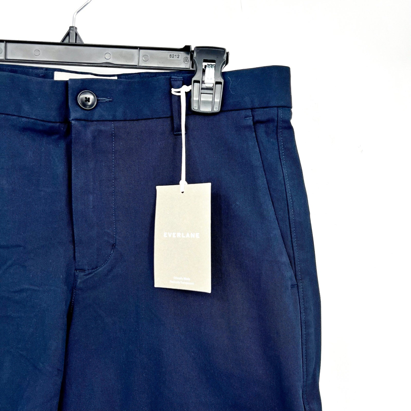 EVERLANE Men's The 7" Performance Chino Shorts Size 30 Navy Blue NWT