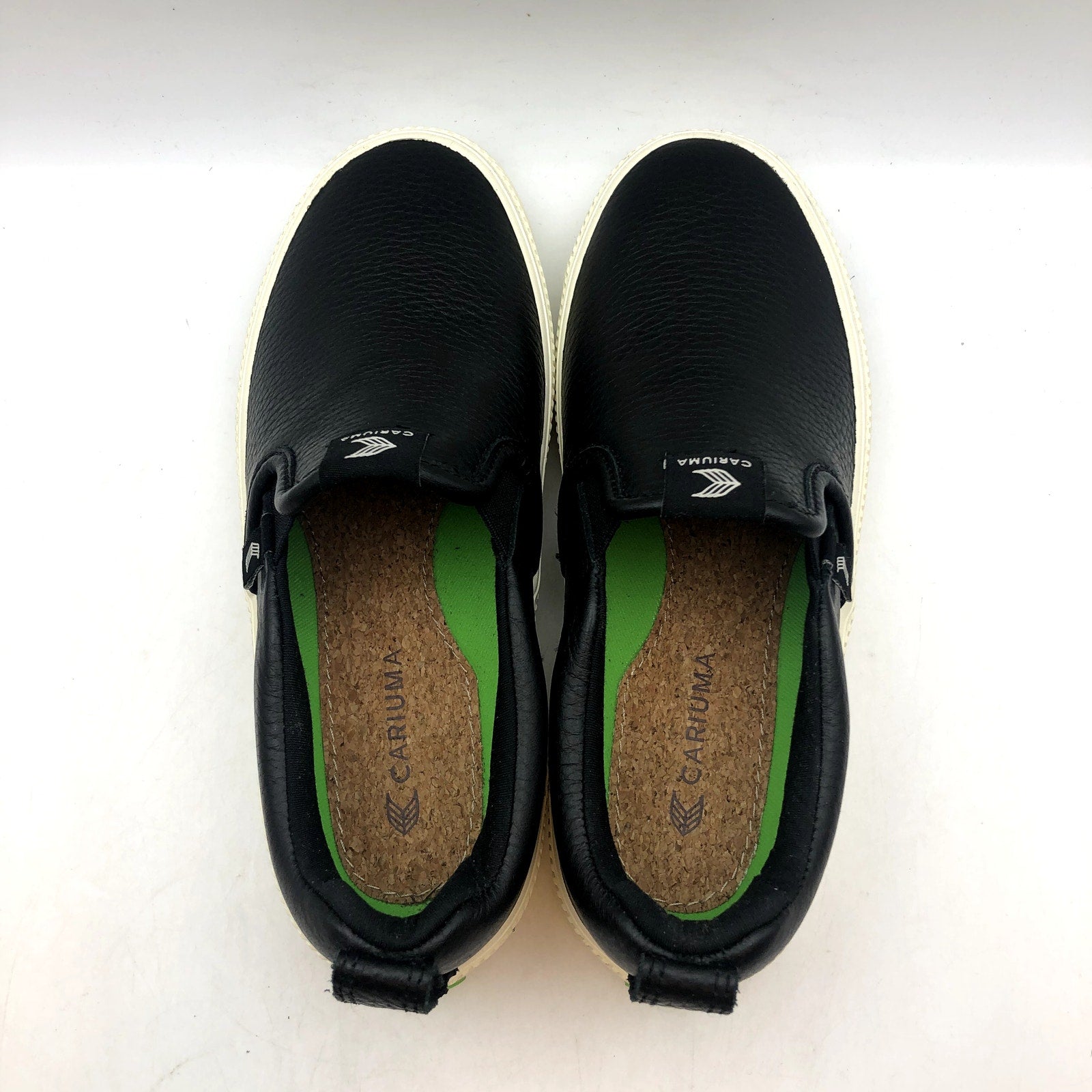 Cariuma Womens  Slip On Sneaker Size 5.5 Black Premium Leather NIB