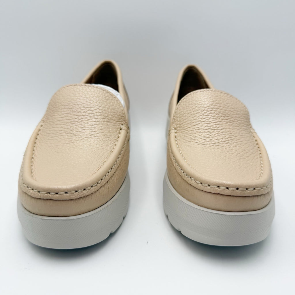 Naturalizer Womens Luanna Platform Loafers Size 6 M Beige Leather Slip On NIB