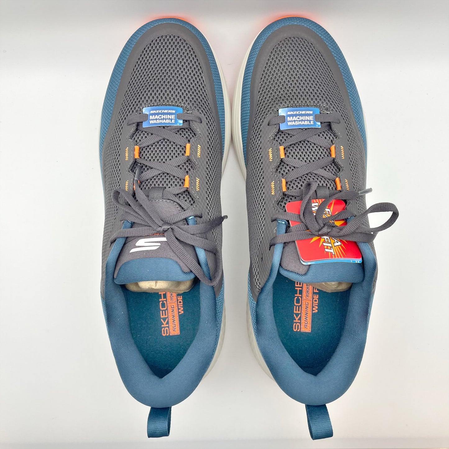 Skechers Men's GO RUN Supersonic Max Sneaker Sz 13 EE Extra Wide Blue/White