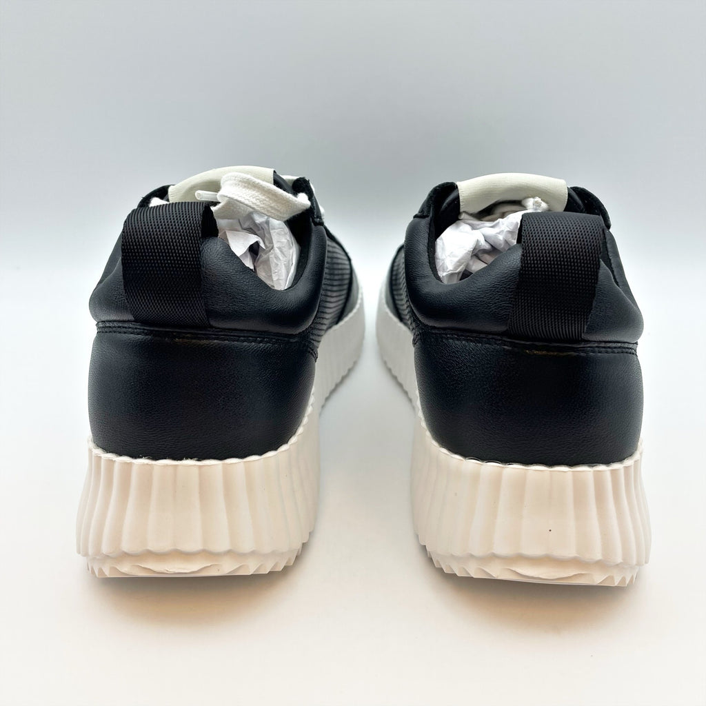 Steve Madden Womens Shock Casual Sneaker US 7.5 M Black Leather Lace-Up NIB