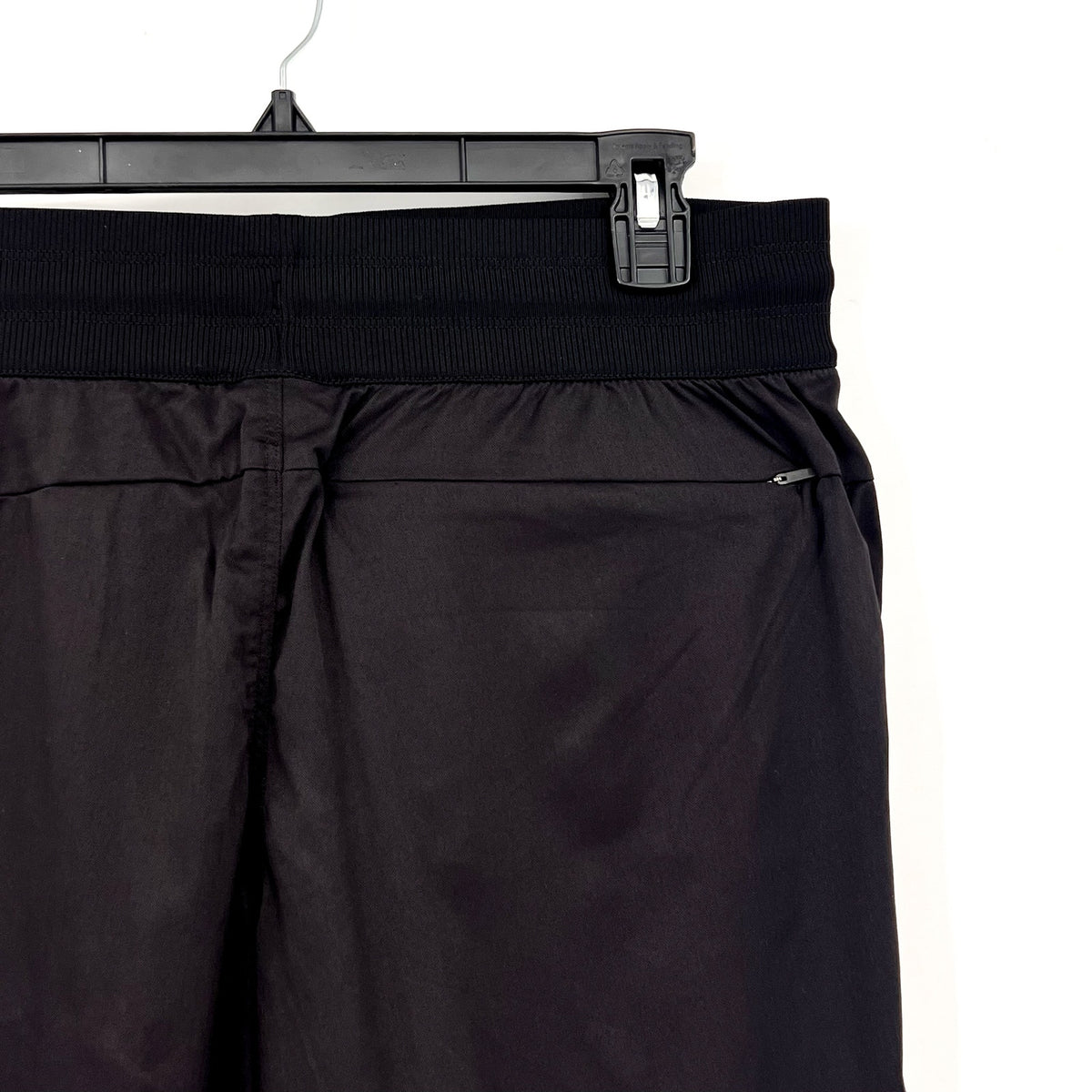 THE NORTH FACE Women's Aphrodite Motion Bermuda Shorts Large Black NWT