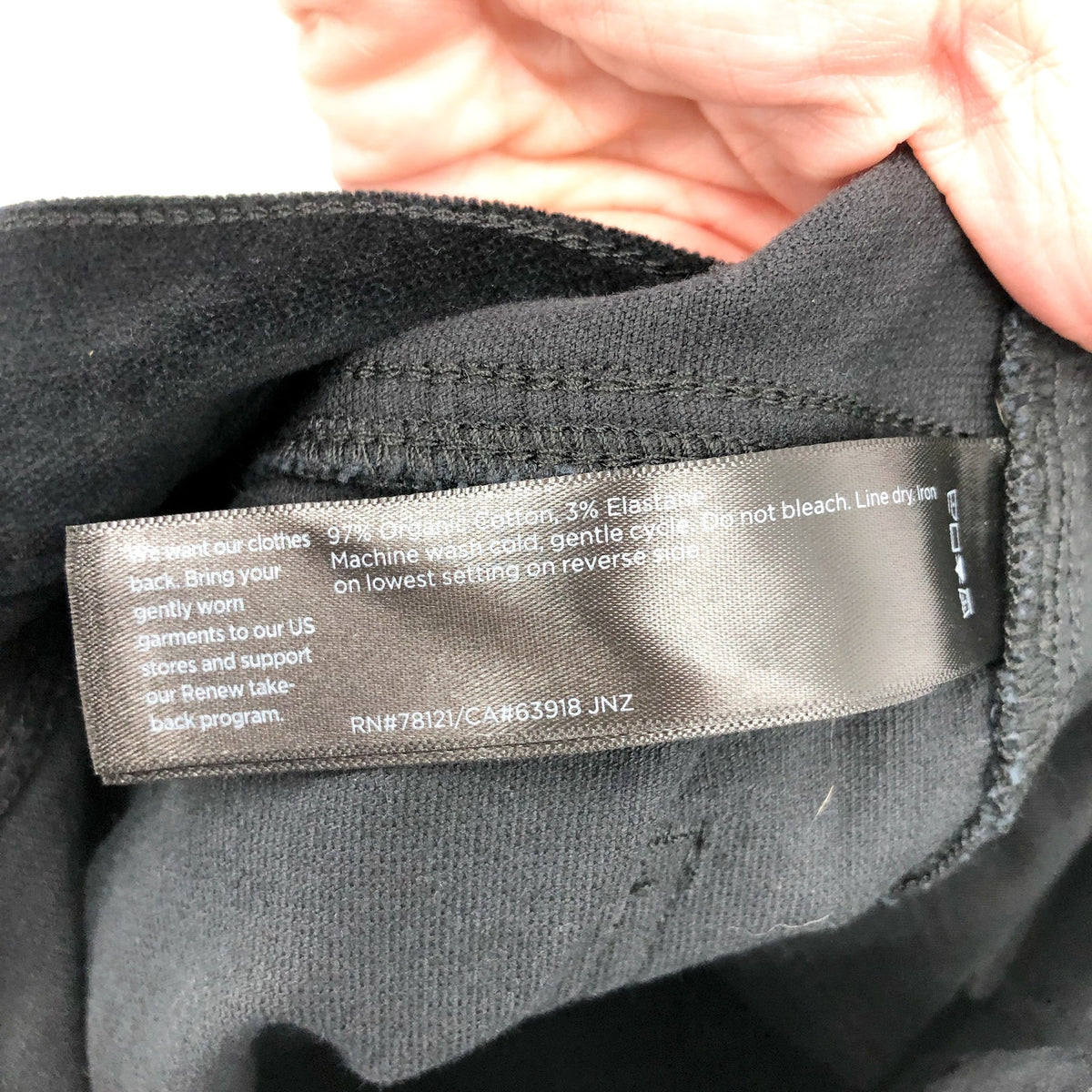 EILEEN FISHER Women's Slim Ankle Jeans Small Black Velveteen High Waisted NWT